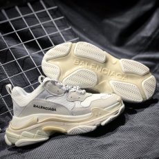 sỉ giày balenciaga triple S rep trắng